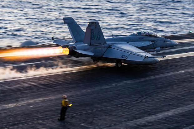 سقوط یک جنگنده دیگر